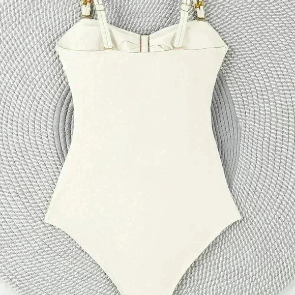 White Sexy Women's Hollow Out Solid Color Daily One-Piece Swimsuit - Picture 3 of 5